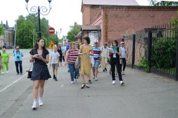 Студенты АГГПУ им. В.М. Шукшина приняли участие в городском проекте «Прогулки по старому городу»