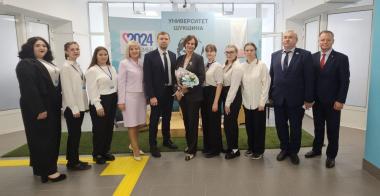 Торжественная линейка для первокурсников состоялась в Университете Шукшина
